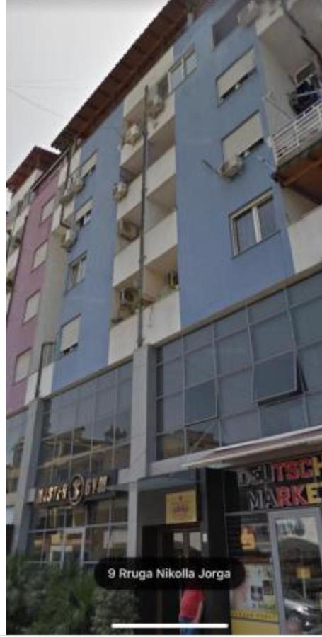 White Apartment Tirana Exteriör bild